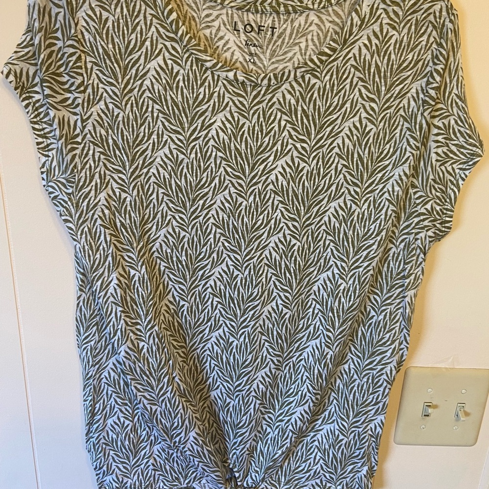 LOFT Green and White Cap Sleeve Tie Front Tee